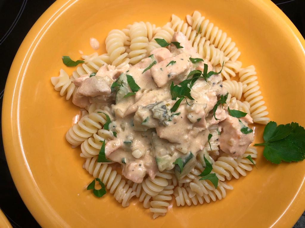 Fusilli mit Lachs-Sahne-Sauce