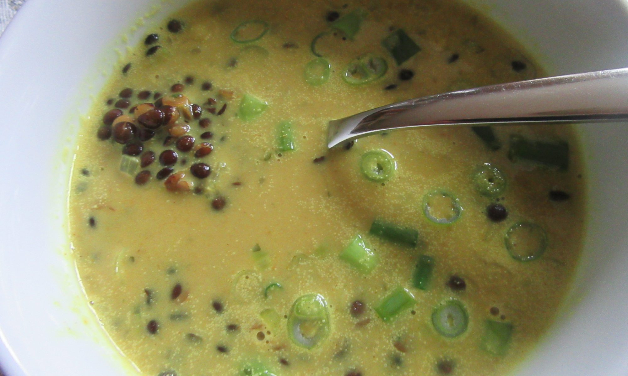 Linsen-Kokos-Curry-Suppe