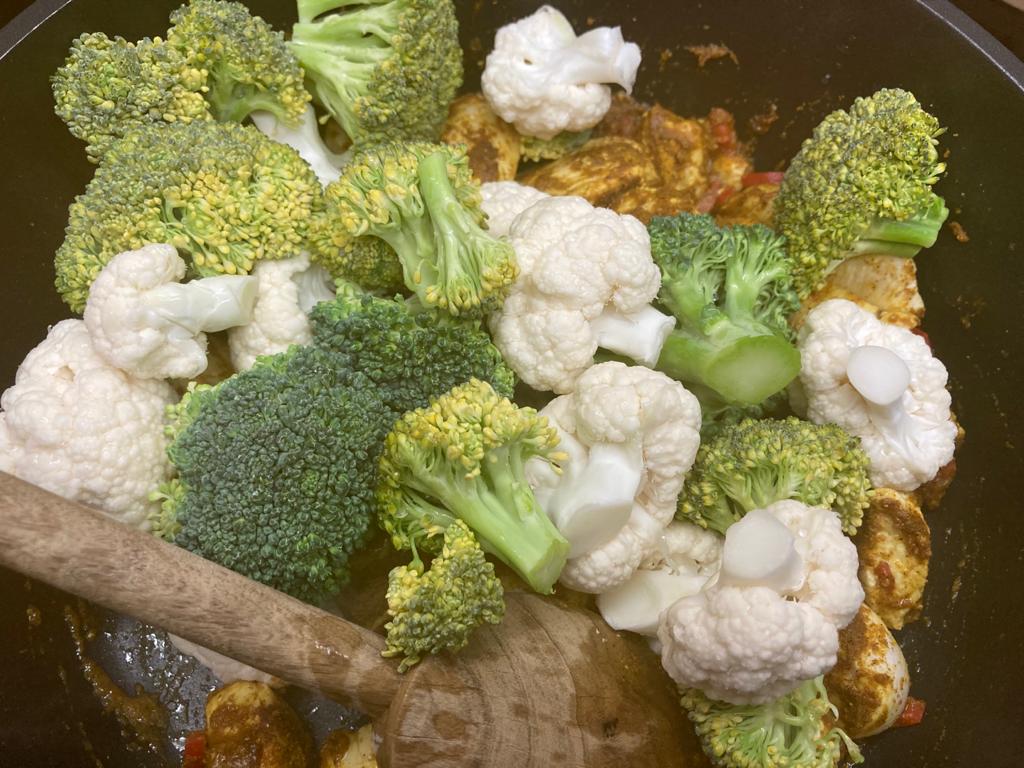 Blumenkohl-Brokkoli-Curry – Kochen in Grün