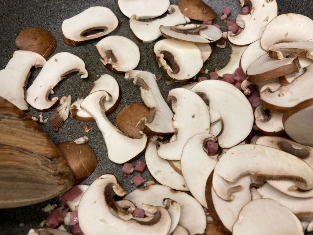 Champignons trocken anbraten