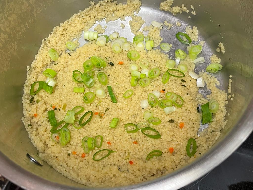 Couscous mit Lauchzwiebeln