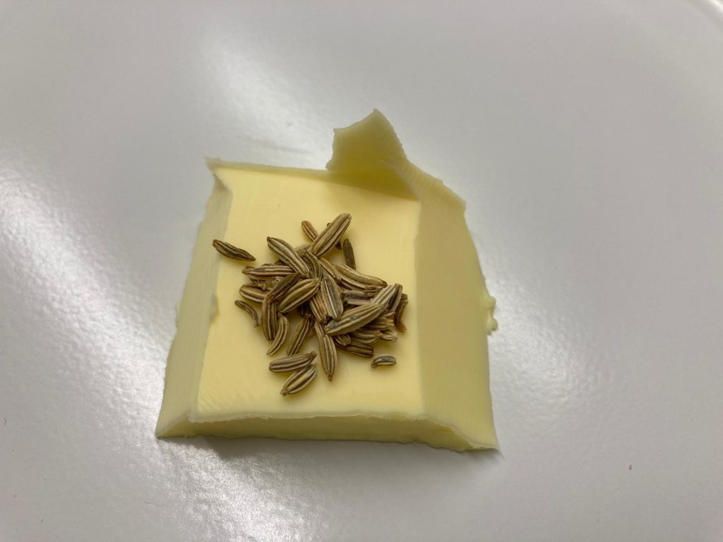 Fenchelsaat in Butter