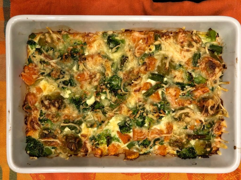 Gratin kommt aus dem Ofen und ist fertig - noch etwas abkühlen und einziehen