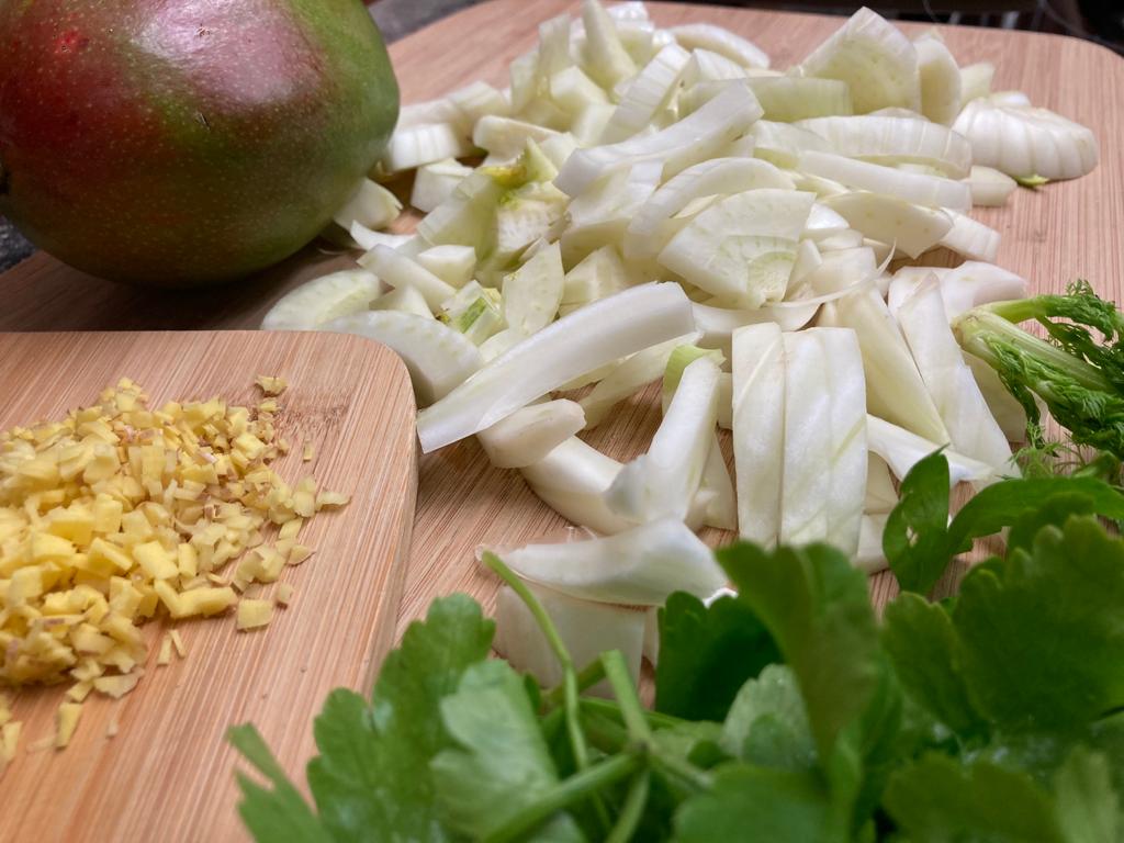 Ingwer, Fenchel, Mango und Petersilie