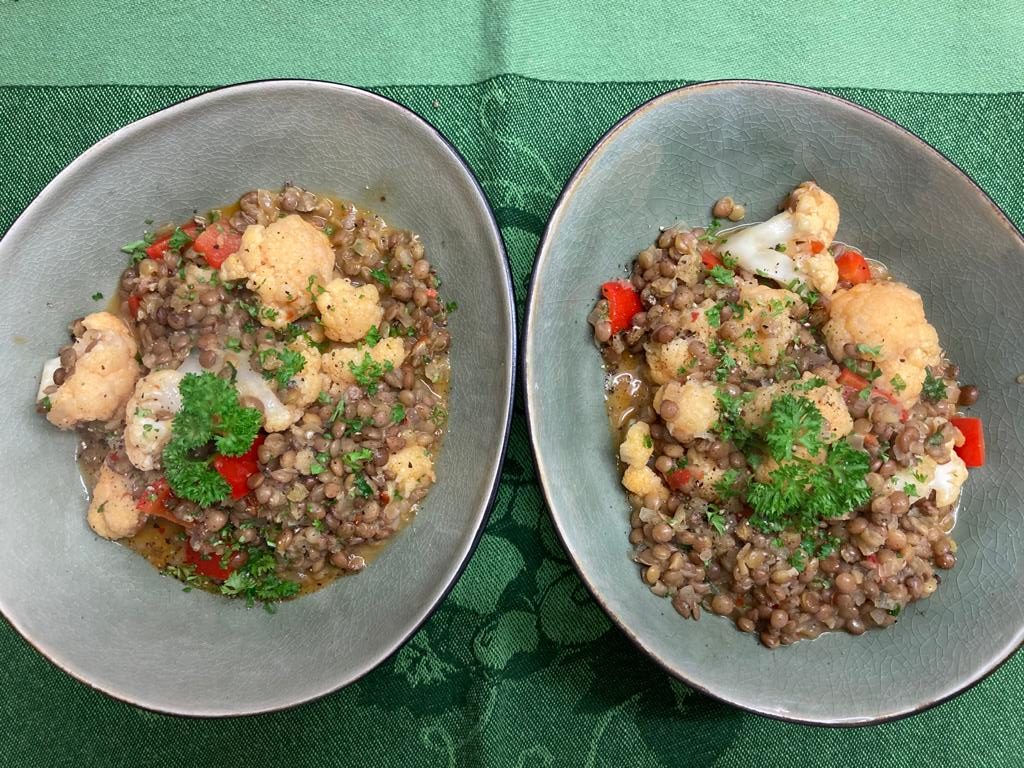 Linsen-Kokos-Curry mit Blumenkohl und Paprika – Kochen in Grün