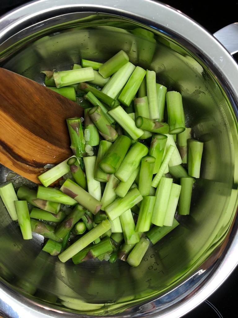 fertig geschnittene Spargelstücke