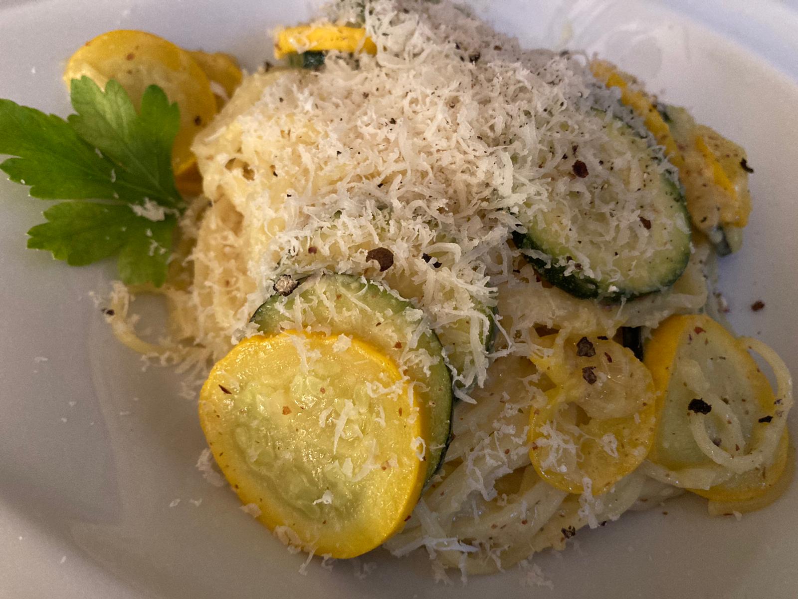 Zucchini-Zitronenbutter-Pasta