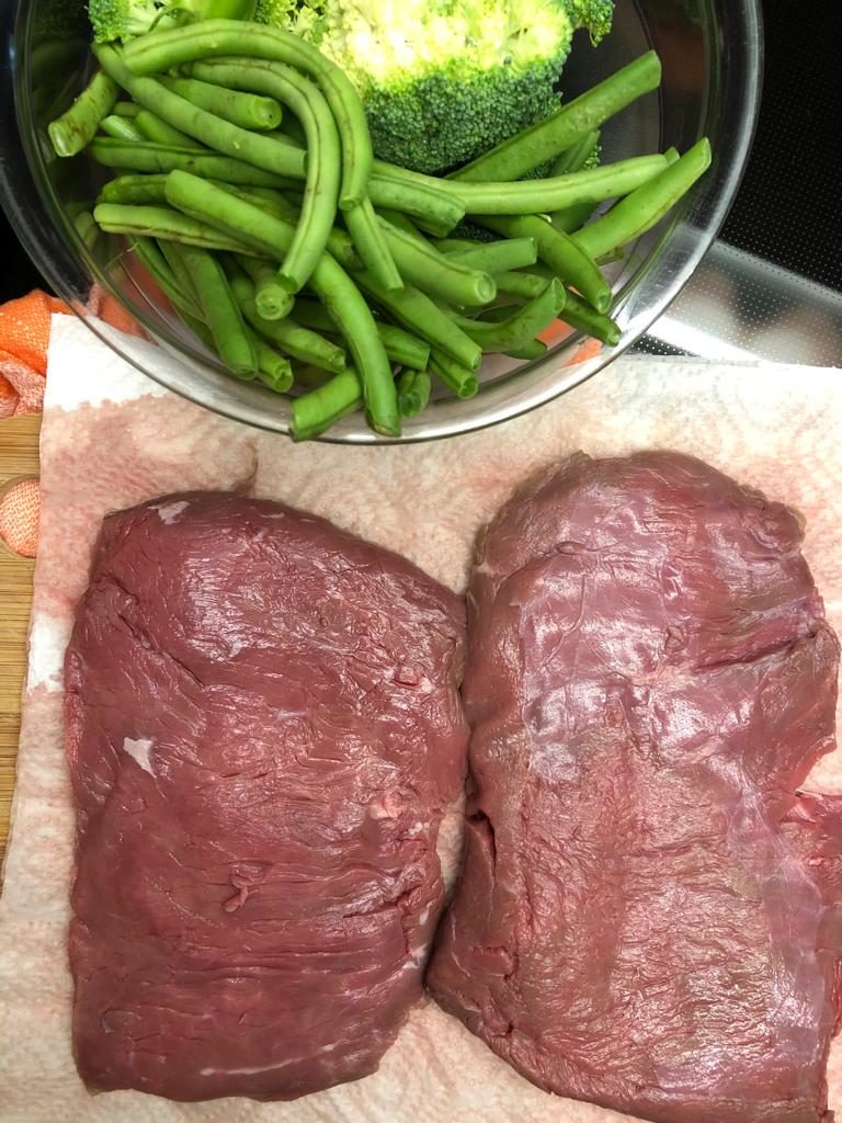 Zutaten für Bavette-Steaks mit grünen Bohnen und Brokkolimousse